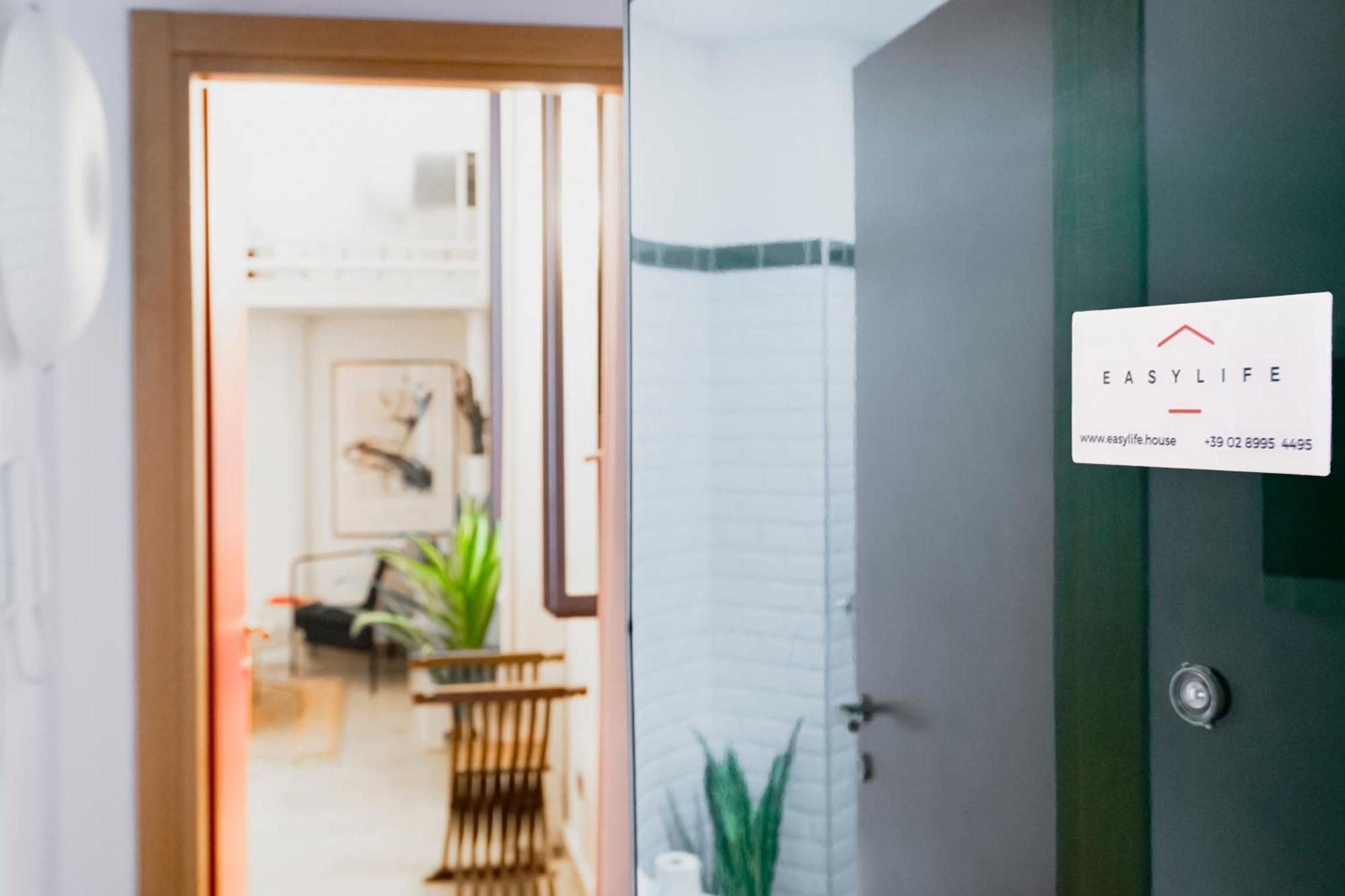 Easylife - Accogliente Monolocale In Via Torino, Posizione Perfetta Per Scoprire La Citta Apartment Милано Екстериор снимка