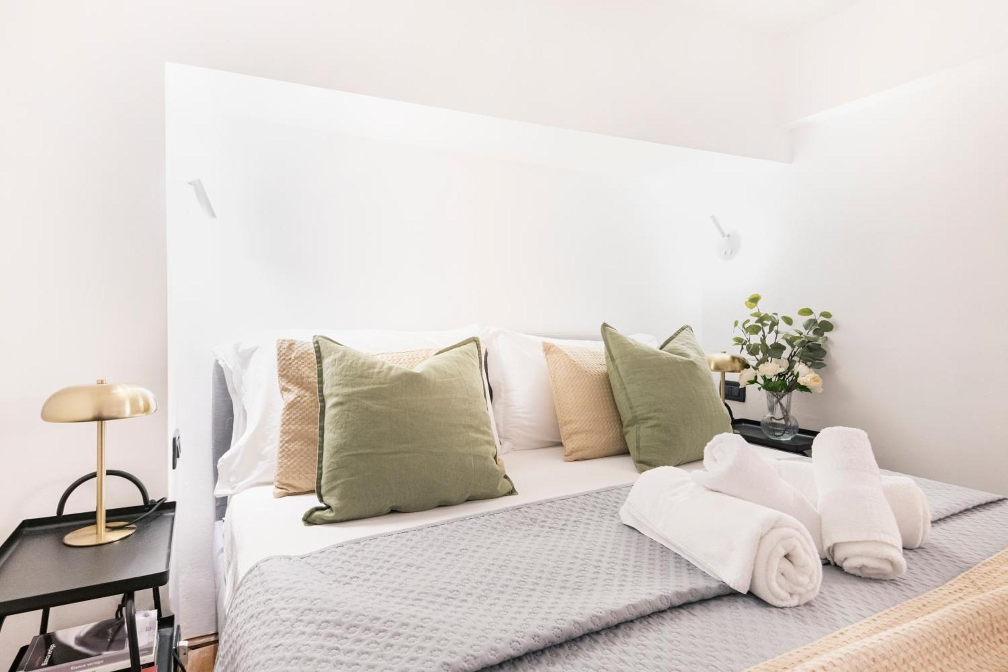 Easylife - Accogliente Monolocale In Via Torino, Posizione Perfetta Per Scoprire La Citta Apartment Милано Екстериор снимка